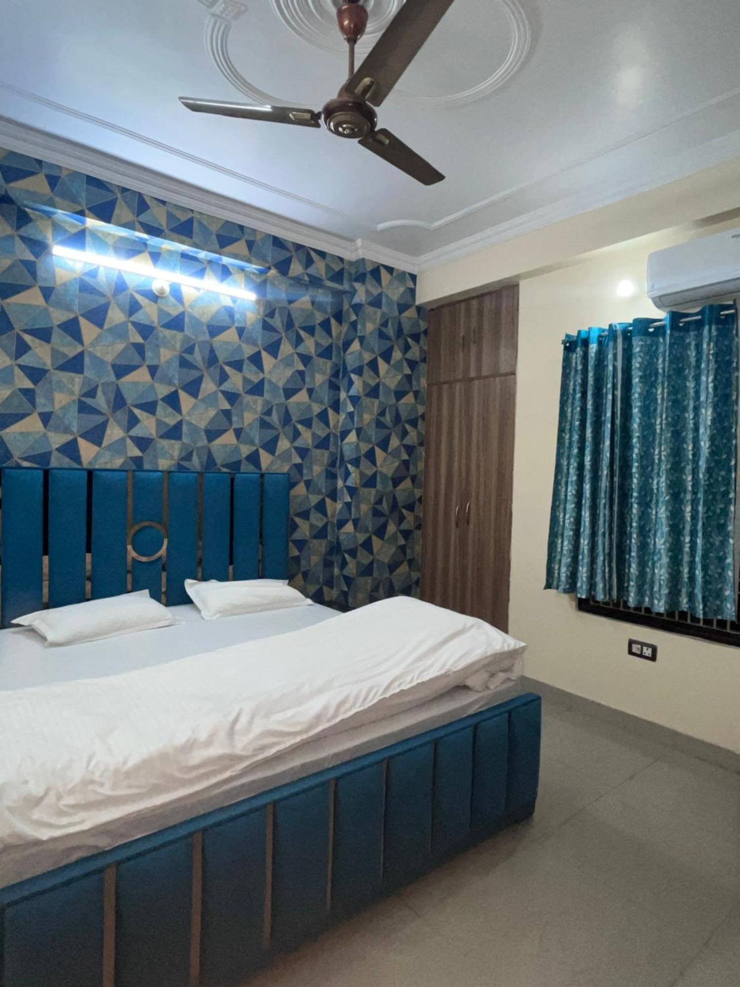Kashi Anadam Bnb Benares Buitenkant foto